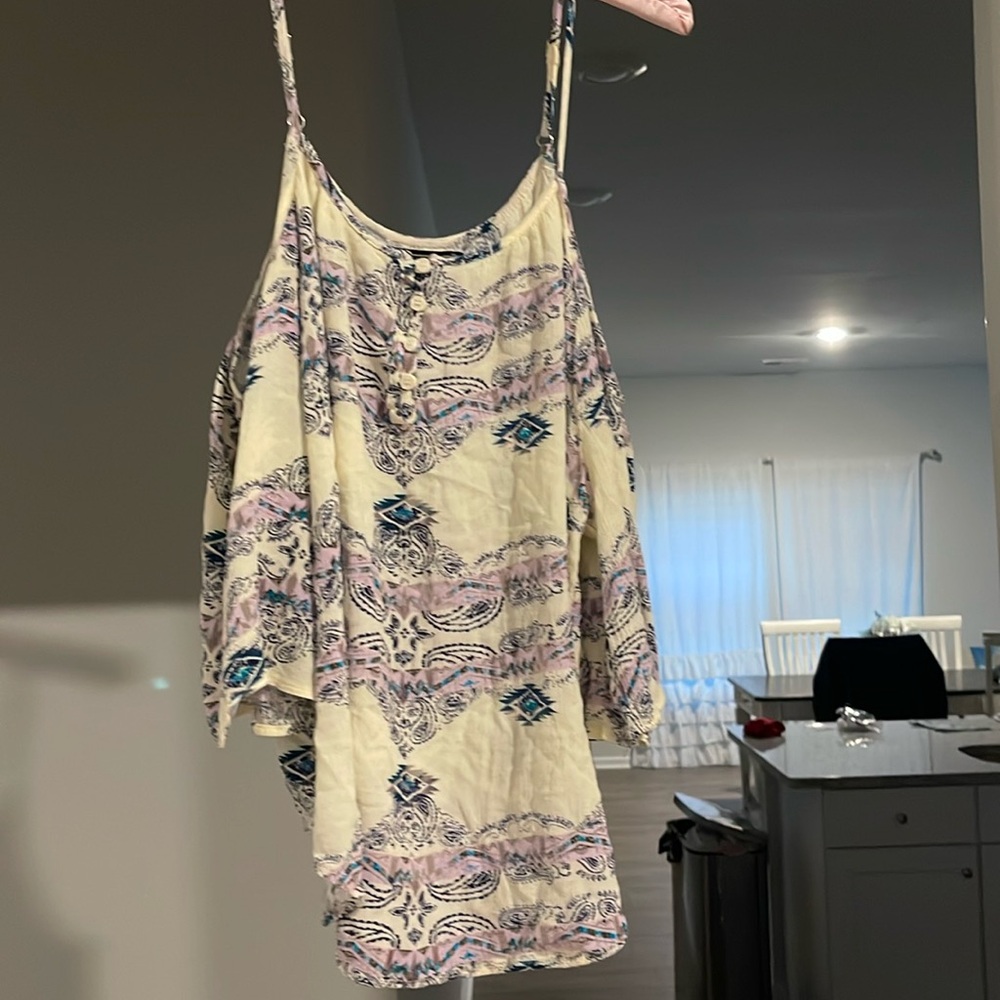 paisley print cold shoulder blouse top cream purple blue Aztec geometric print M